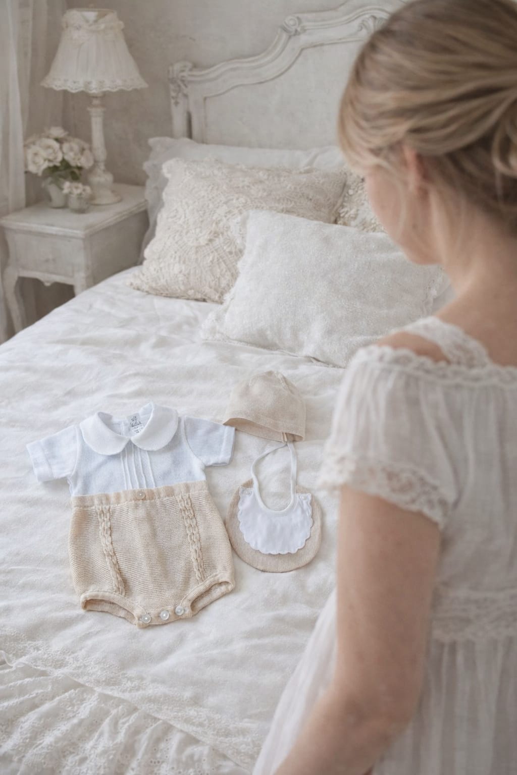 Set pappa e latte in filo di cotone bianco e crema