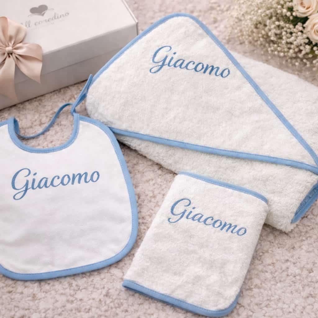 Set tre pezzi accappatoio ,bavetta,asciugamani o