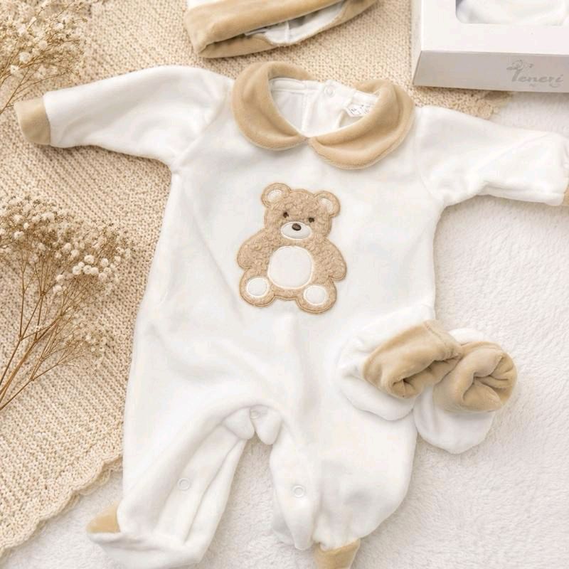 Tutine in ciniglia 54/58 cm con accessori