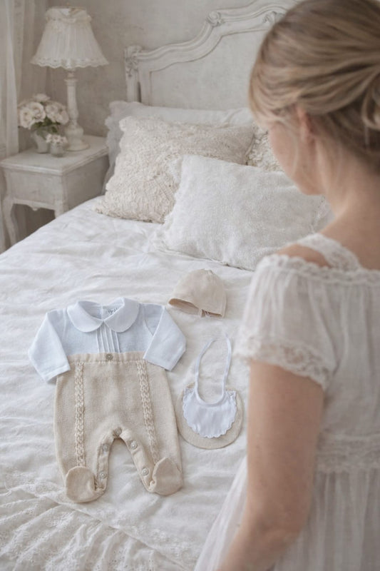 Set pappa e latte in filo di cotone bianco e crema