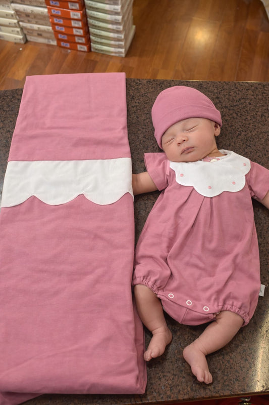 Uscita clinica in cotone pappa e latte adatta da fine maggio